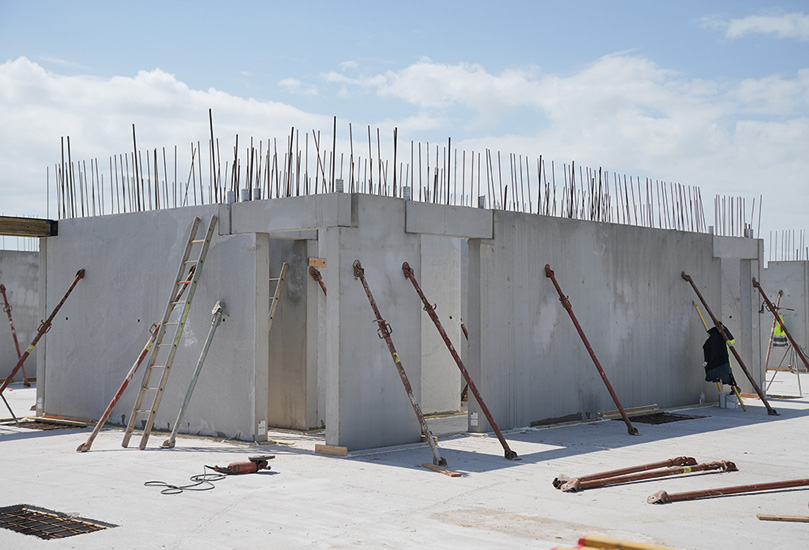 VOLLE BETONWANDEN
